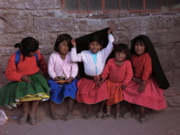 27 Mädchen auf Taquile
